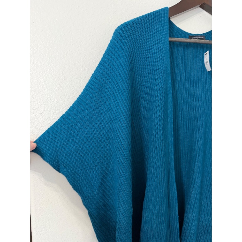 The‎ Limited Teal Blue Ribbed Knit Poncho Wrap One Size Wool Blend NWT - Picture 2 of 7